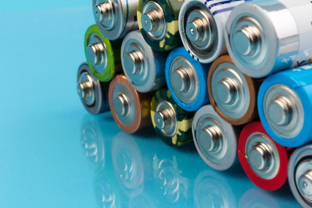 韩企扩大使用国产正负极材料 加大投资废旧电池产业