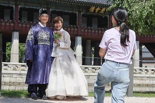 来宫里拍摄婚纱照吧！