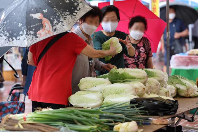 “菜篮子”负担越来越重 上月韩国食品价格同比涨幅创13年来新高