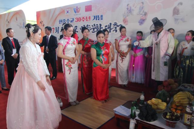 “第7届中国同胞民俗文化大庆典”在首尔汝矣岛公园举行