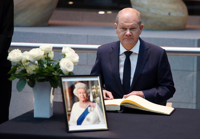 英, 여왕 장례식에 러시아·벨라루스·미얀마 대표 초청 안 한다