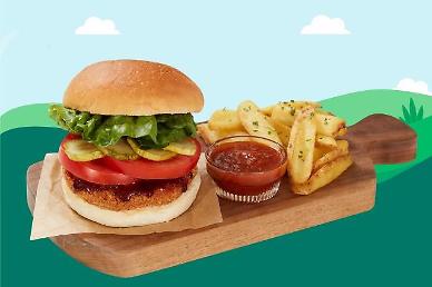 CJ Freshways plant-based burger to be offered as school meals 