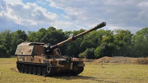 Hanwha Defenses K9A2 self-propelled gun on display at defense industry exhibition in Britain