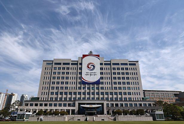 第二批韩总统室幕僚财产公开 人均38亿韩元