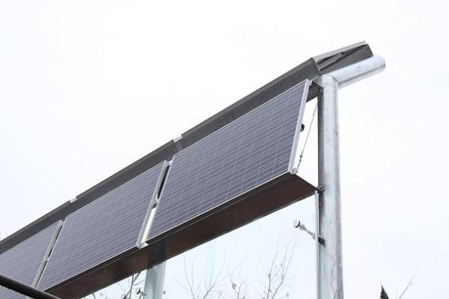 [FOCUS] Hanwha Q Cells to develop vertical solar modules for transparent soundproof walls