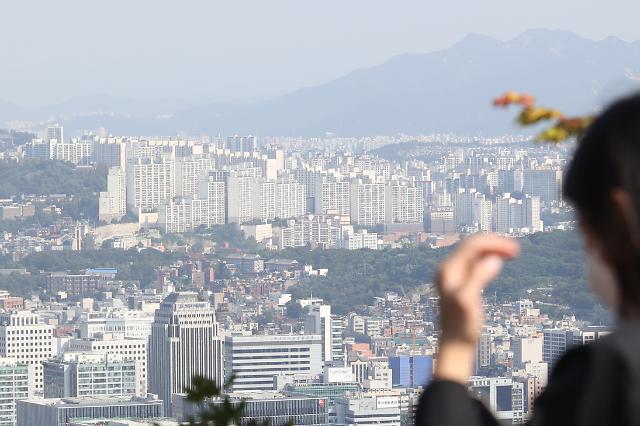 매물 쌓이는 서울 아파트 전세시장…전세수급지수 수요>공급 전환