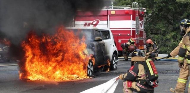 현대아울렛 화재 전기차 불신만 키웠다...정말 위험할까?