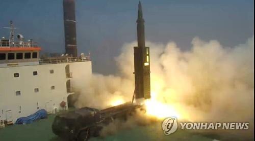 국군, 북한 탄도탄 도발에 고위력 현무 탄도미사일 영상 공개로 맞불