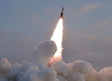 북한 SRBM 2발 또 동해 발사…한미일 오늘 동해서 연합훈련