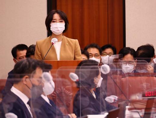 [2022 국감] 손실보전금 사각지대 비판 쏟아져…이영 장관 "바로 잡을 것"