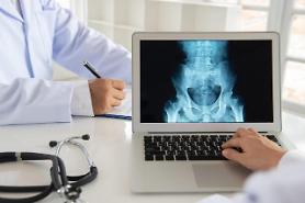 Researchers prove effectiveness of herbal medicine grapple plant in spinal stenosis 