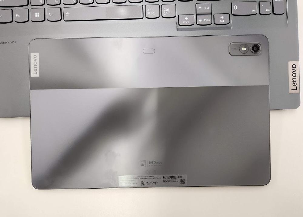 체험기] 레노버 P11 프로 2세대, 1등 노트북 브랜드가 제시하는 태블릿 '대안' | 이코노믹데일리