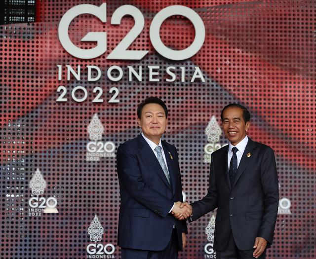 [동남아 순방]尹대통령 "G20 식량‧에너지 공조 적극 참여...세계시민 자유 기여할 것"