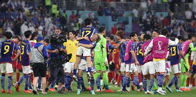 ​[카타르 월드컵] 아르헨티나, 8강 진출…메시 라스트 댄스 계속돼