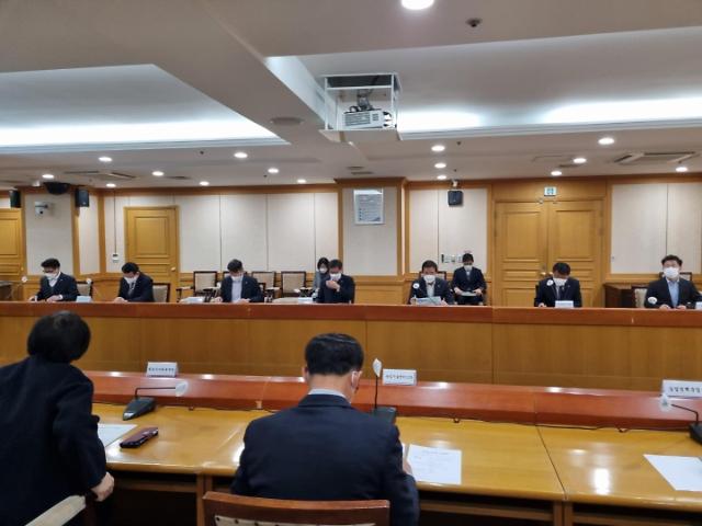 [속보] 軍 댓글공작 실형 김관진...대법 재판 다시