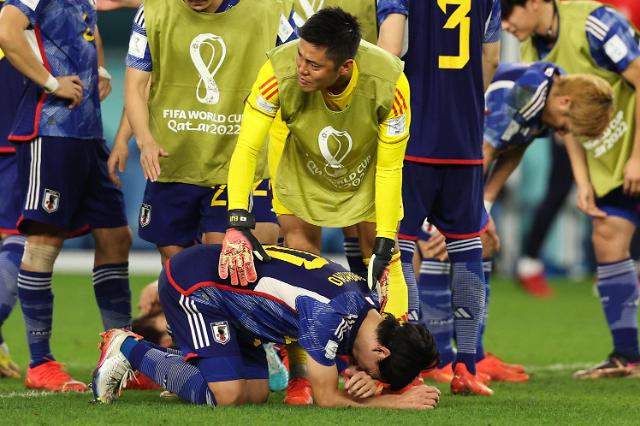 [슬라이드 뉴스｜카타르 월드컵] 일본 크로아티아 못 넘었다...8강 실패에 눈물