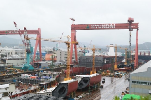 Hyundai shipyard agrees to acquire controlling stake in Daewoo shipyard