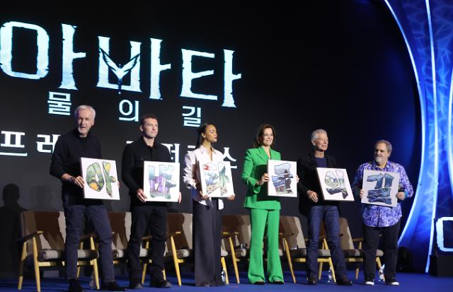 《阿凡达2》主创来韩宣传