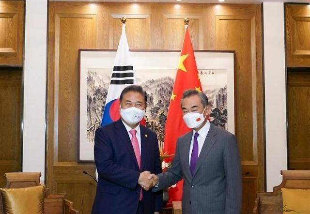 박진, 中 왕이·IAEA 사무총장 등과 릴레이 회담...北핵 해결 나서야 협력 호소