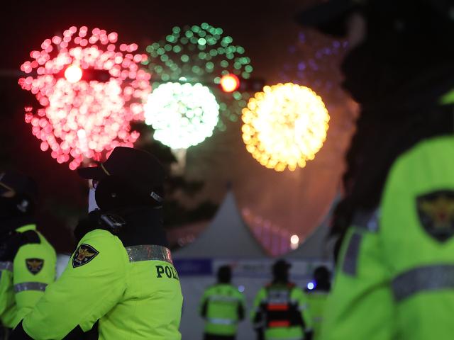 경찰 성탄절 명동·강남역 등에 경찰관 656명 배치