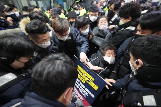 【亚洲人之声】谁的权益更重要？