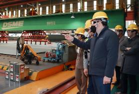 Shipbuilders suffer acute manpower shortage