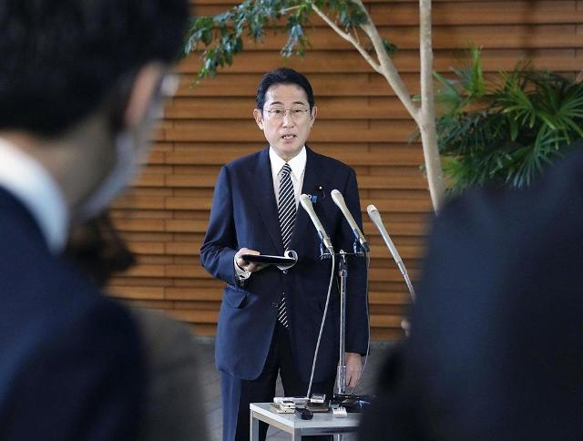 일본 총리 비서관 동성결혼 보기도 싫다…논란에 사과