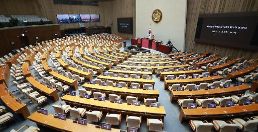 [정당주의 몰락(中)] 승자독식 선거제도, 한국 정치 발목…팬덤 대신 비판·견제 필요