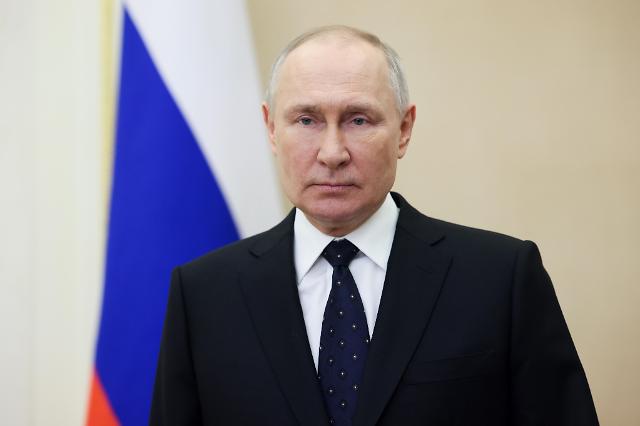 푸틴, 핵위협에…바이든 러 핵무기 사용, 증거 없다