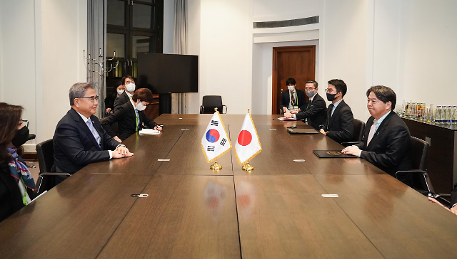 日媒：日本考虑有条件解除对韩国半导体出口限制