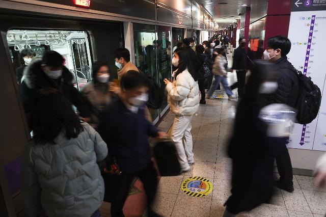取消隔离告别口罩 韩国拟对新冠采取流感管理体系