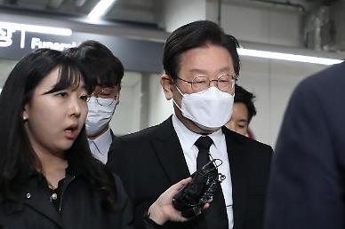 Almost half of S. Koreans think opposition leader Lee Jae-myung should resign: survey