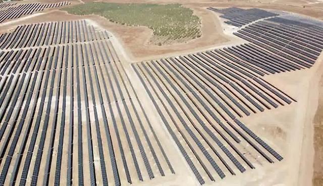 ハンファエナジー、スペイン204メガワット規模の太陽光発電所の売却