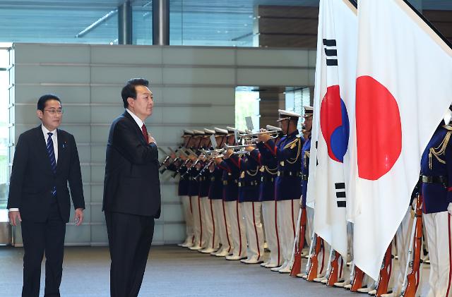 [한·일 정상회담] 尹 대통령·기시다 "경제안보 대화 조기 재개"…한·일 新시대