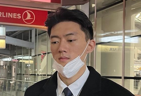 전두환 손자 전우원 공항 도착하자마자 체포...서울경찰청으로 압송