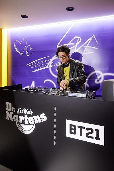 ‘Dr. Martens X BT21’ Collection de collaboration lance une soirée DJ commémorative terminée avec succès