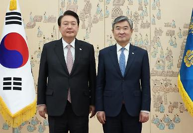 ​[이주의 여론조사] 尹 지지율 30% 11월 이후 최저…한·일 굴욕외교 논란 영향