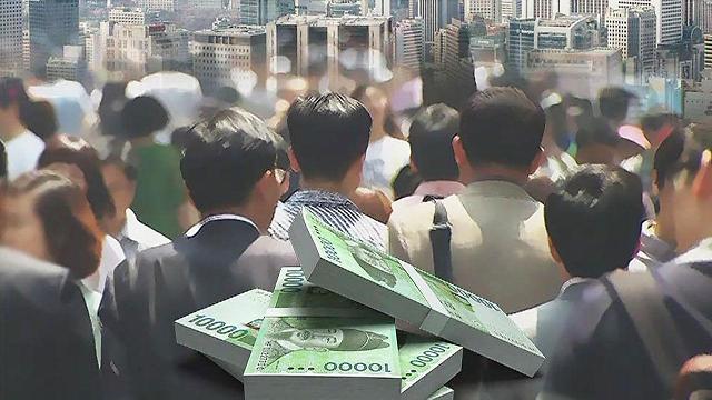 调查：韩国主要企业三年间涨薪近两成