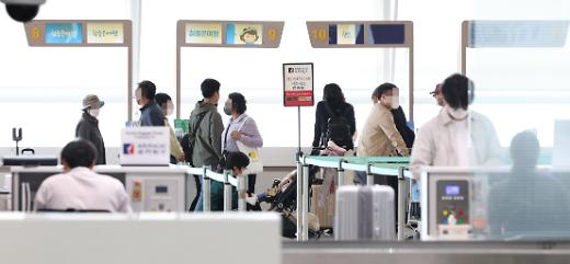 疫情缓和后 韩旅游业就业人数大幅增长