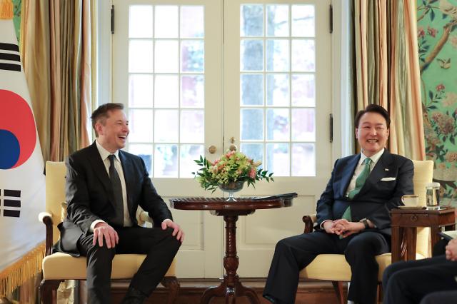 尹大統領、イーロン・マスク氏と会談···「韓国はギガファクトリー最優先候補の一つ」