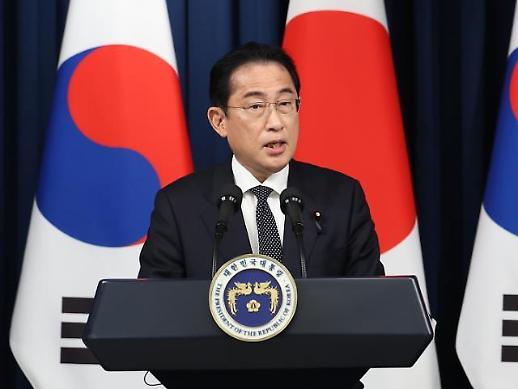 ​Japanese leader discusses with S. Korean business leaders for economic cooperation