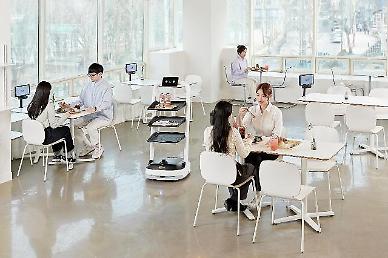 Startups target S. Koreas restaurant & cafe industries with serving robots