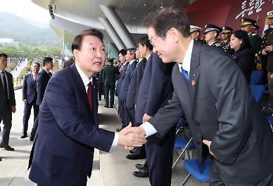 [尹정부 1년, 성과와 과제⑪] 0선 대통령 윤석열, 큰 배포로 협치해야 총선 승리 가능