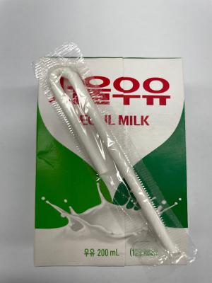 종이 빨대를 부착한 서울우유 '멸균우유' 