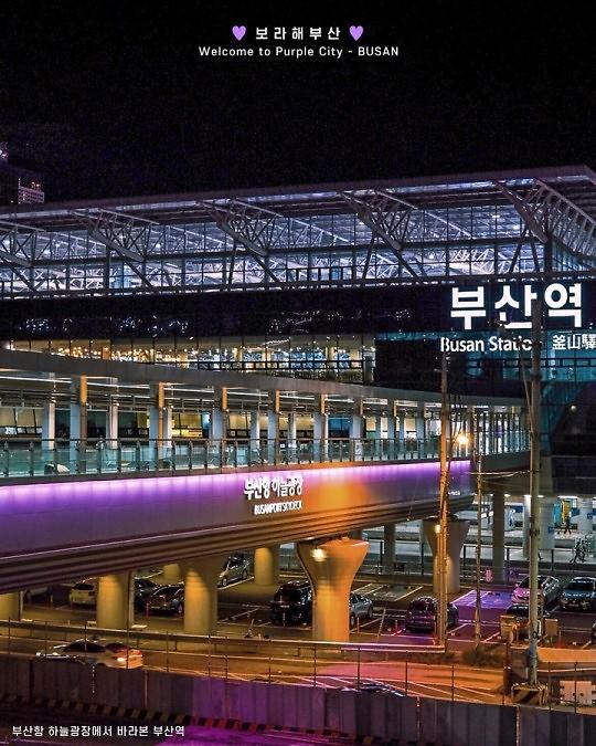 首尔变身“紫色之城” BTS出道十周年庆典下月举行