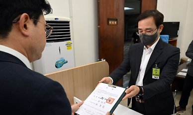 분기점 맞은 돈 봉투 수사...윤관석·이성만 의원 체포동의안 보고