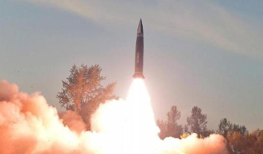 北朝鮮から弾道ミサイルの可能性があるもの発射