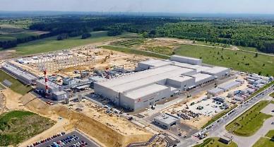 SK Innovations subsidiary forges long-term supply deal with N. American companies