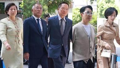 [슬라이드 포토] 현정은 회장부터 배우 이정현까지 HL그룹 회장 차녀 결혼식 참석한 하객들