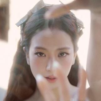 BLACKPINKジス、新型コロナ感染…大阪公演に不参加